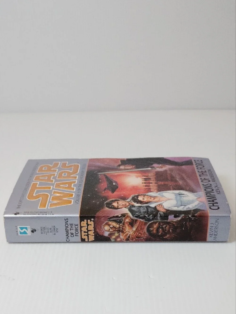 Star Wars wear kevin volume